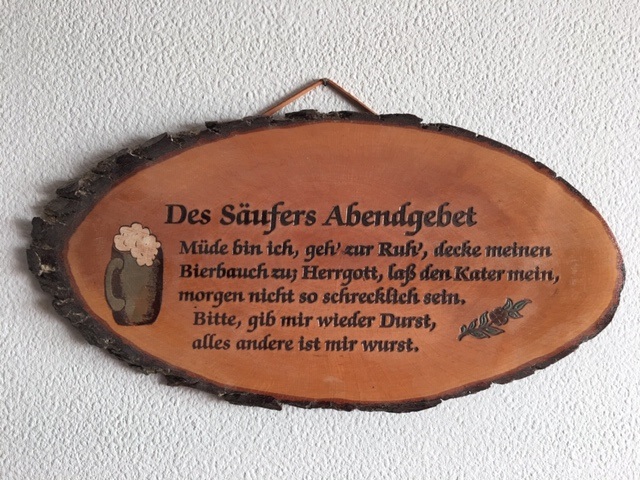 Spruchbrertt mit eingebranntem Text