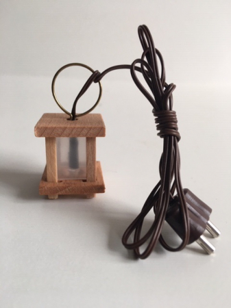 Holzlaterne mit LED Birne